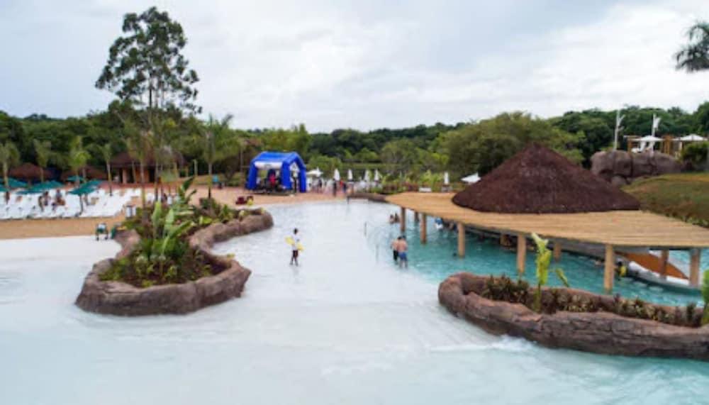 Mabu Thermas Grand Resort Foz do Iguacu Luaran gambar The artificial beach
