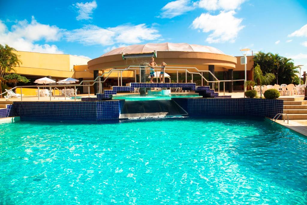 Mabu Thermas Grand Resort Foz do Iguacu Luaran gambar The swimming pool at the hotel
