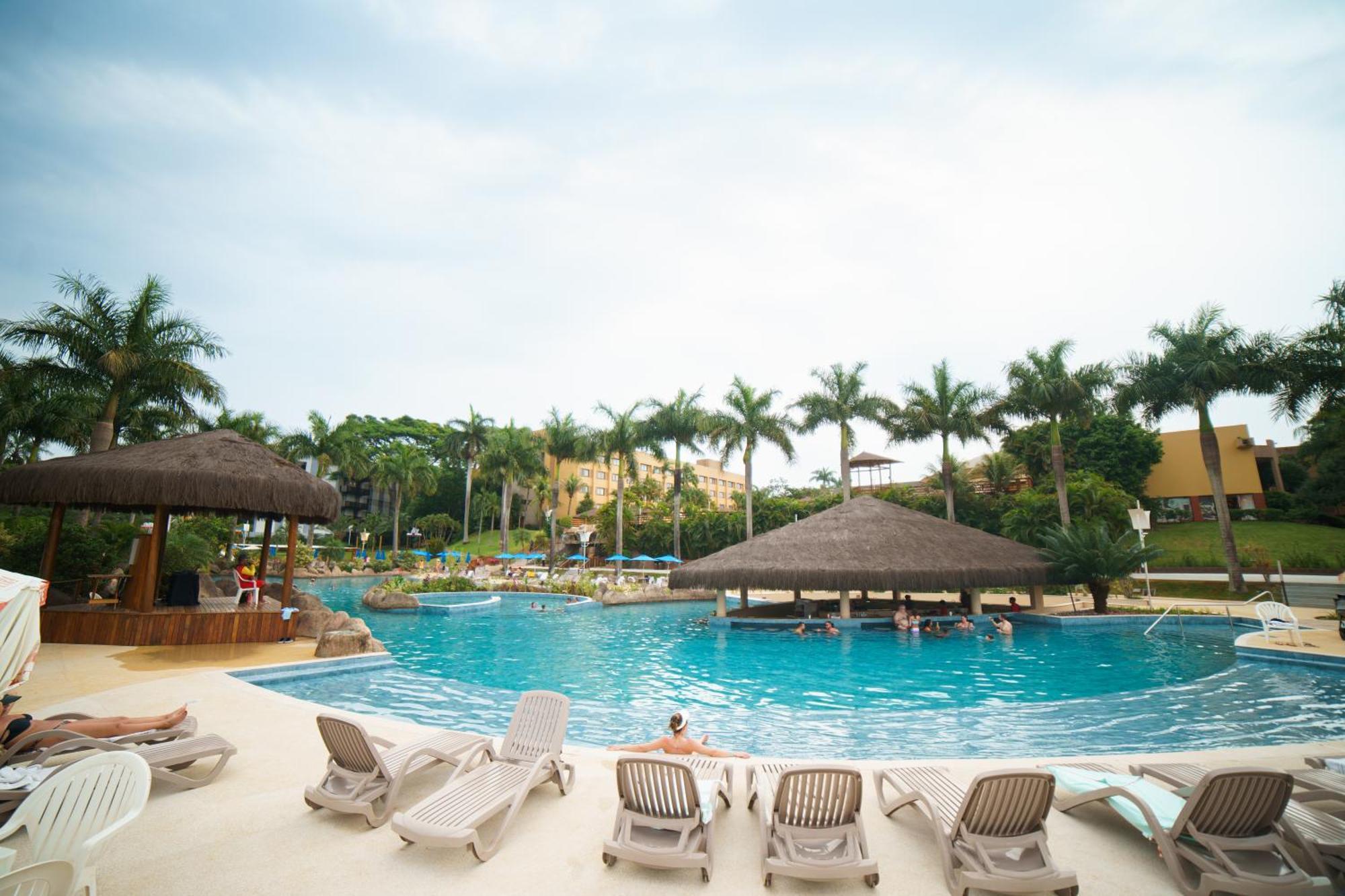 Mabu Thermas Grand Resort Foz do Iguacu Luaran gambar Pool at the Grand Palladium Resort and Spa